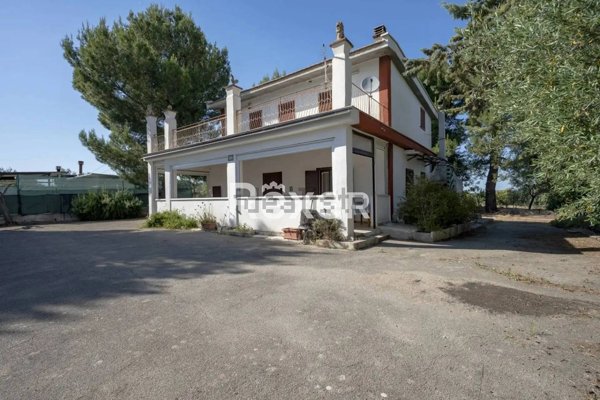 appartamento in vendita ad Andria in zona Castel del Monte
