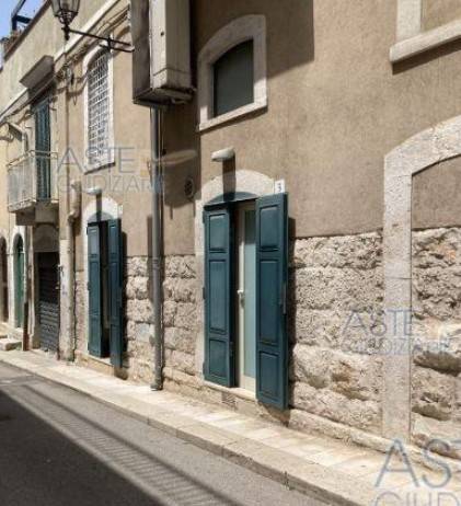 ufficio in vendita ad Andria in zona Centro Storico