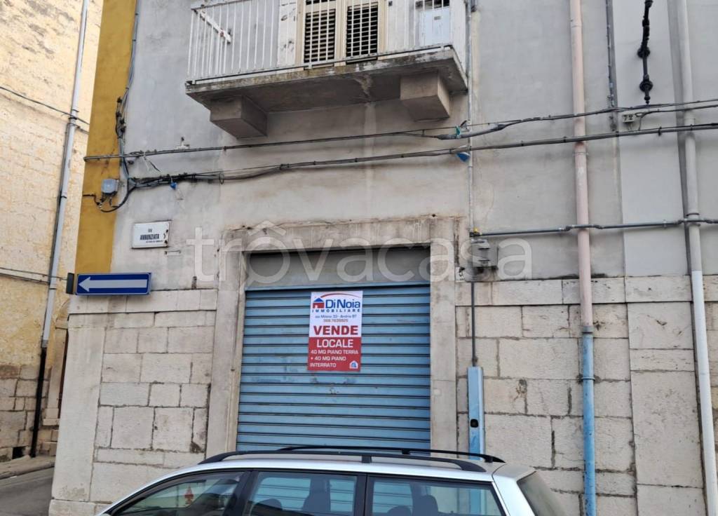 negozio in vendita ad Andria
