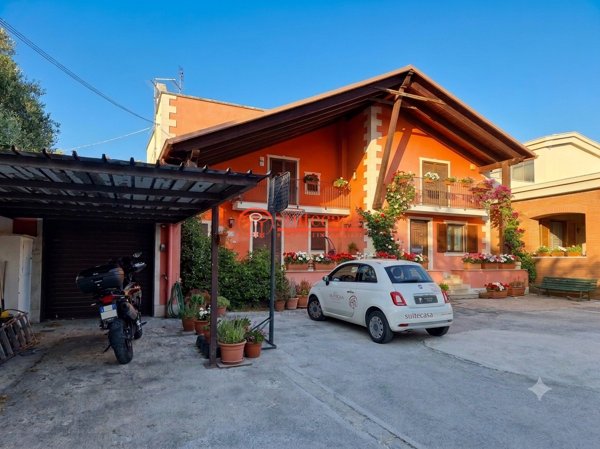 casa indipendente in vendita ad Andria