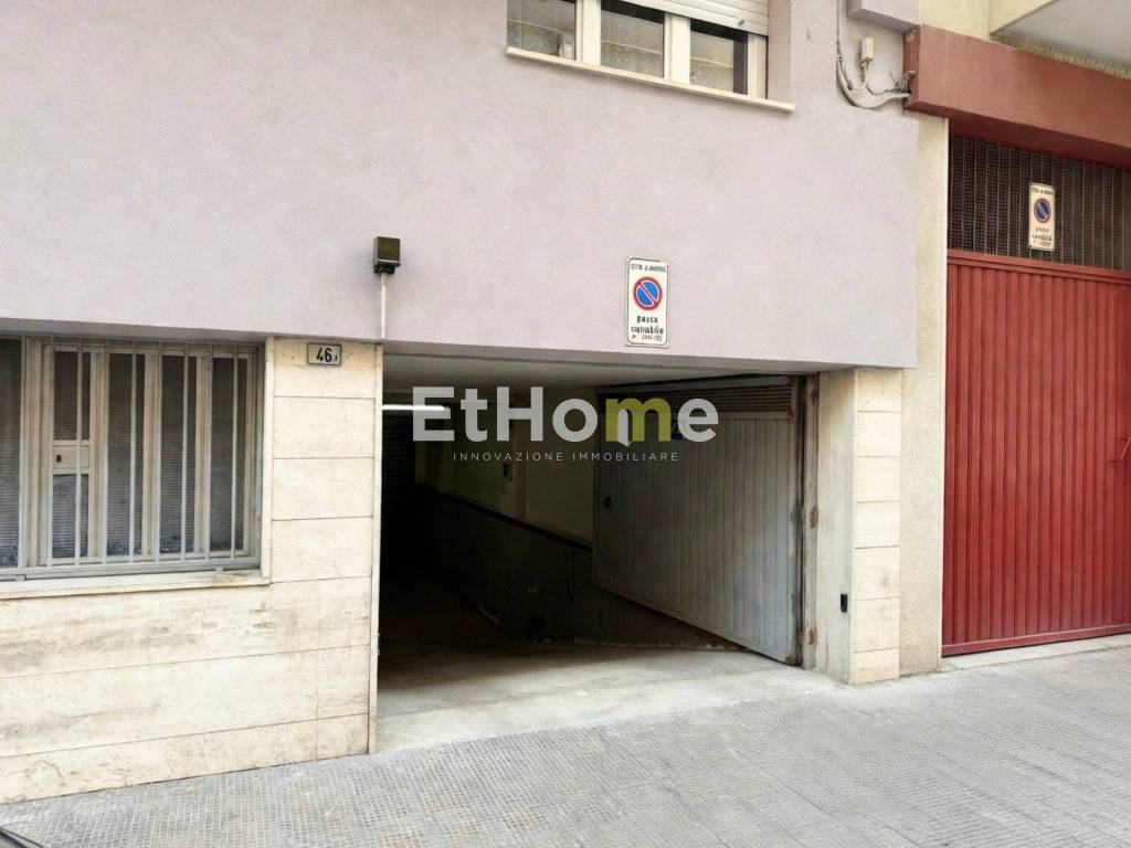 box auto in vendita ad Andria