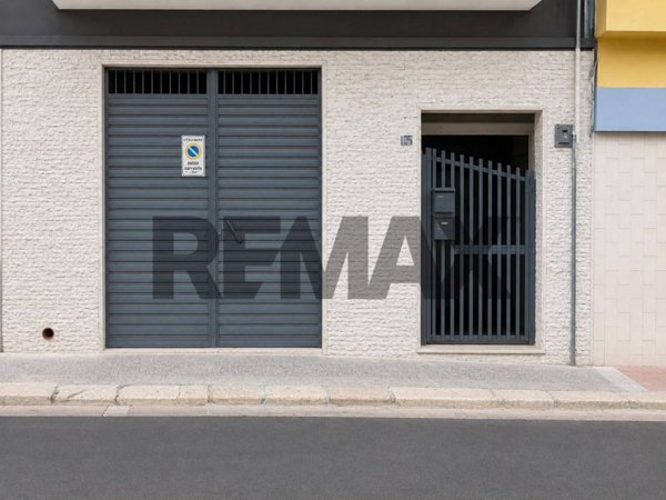 box auto in vendita ad Andria