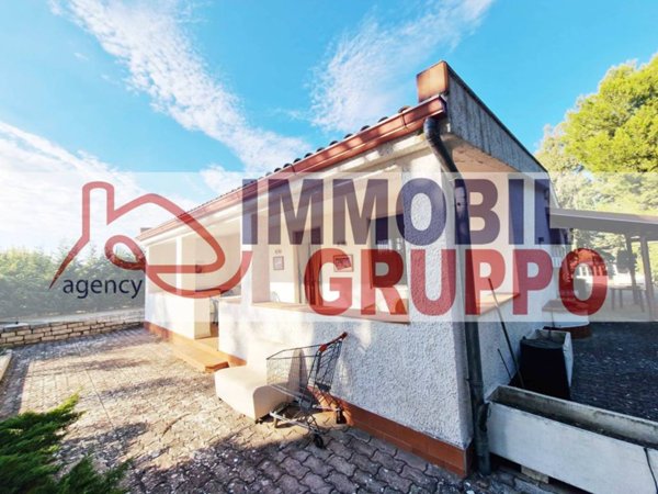 casa indipendente in vendita ad Andria in zona Castel del Monte