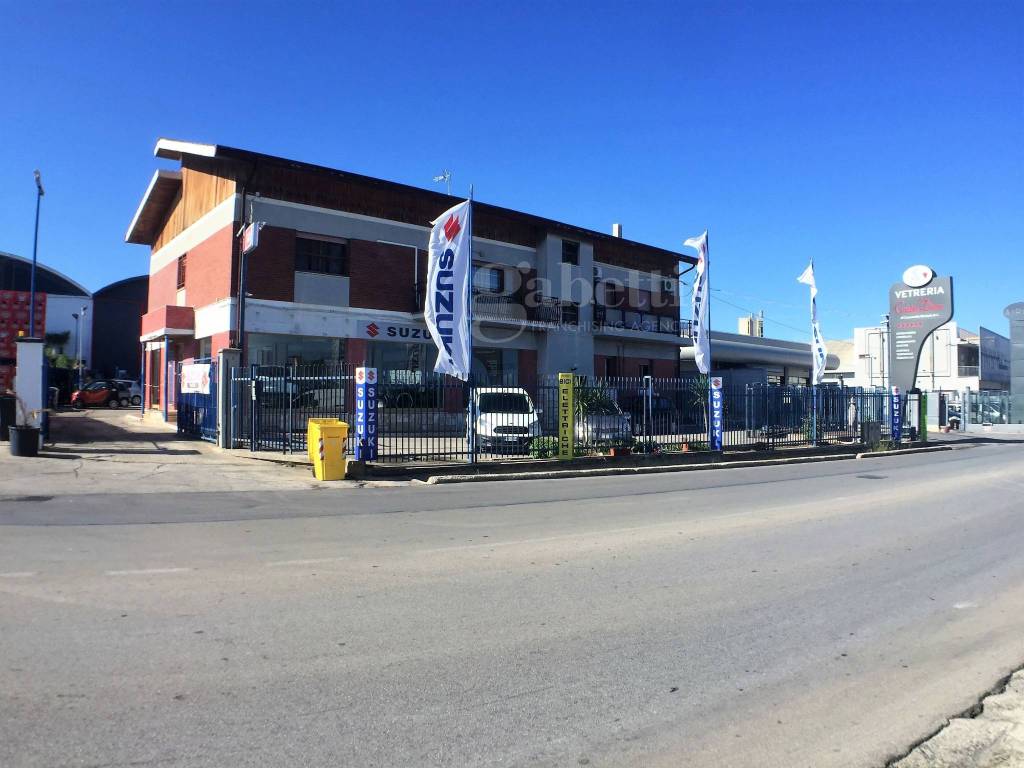 intera palazzina in vendita a Barletta in zona Montaltino