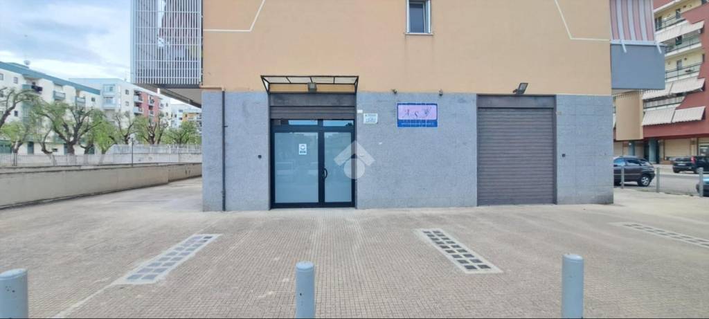 negozio in vendita a Barletta in zona Borgovilla