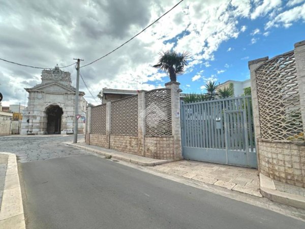 casa indipendente in vendita a Barletta