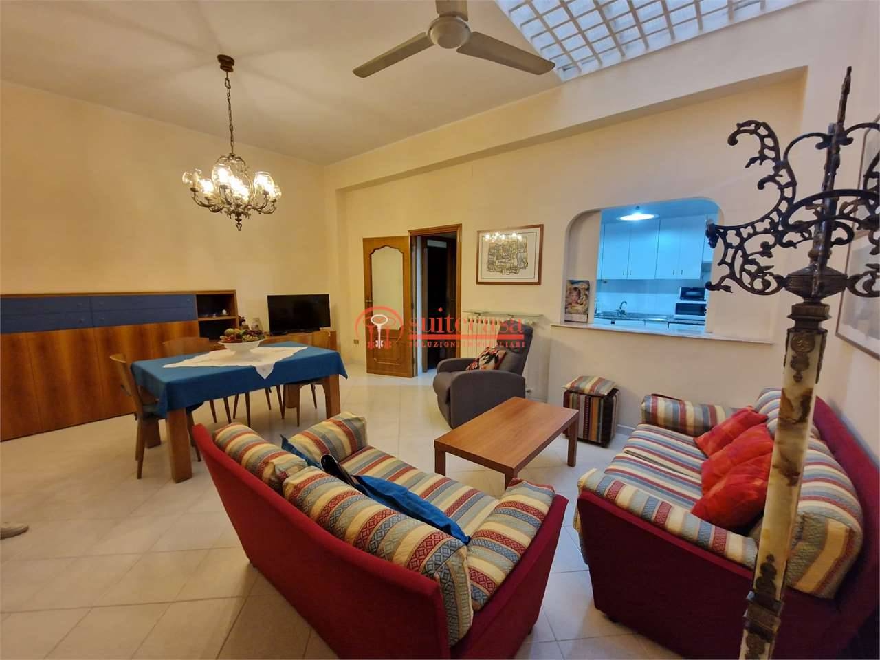 intera palazzina in vendita a Barletta in zona Centro Città