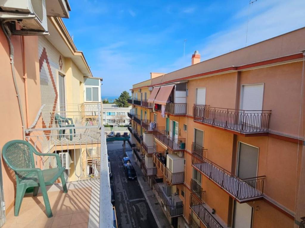 appartamento in vendita a Barletta in zona Settefrati