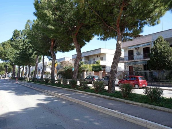 casa indipendente in vendita a Barletta in zona Patalini