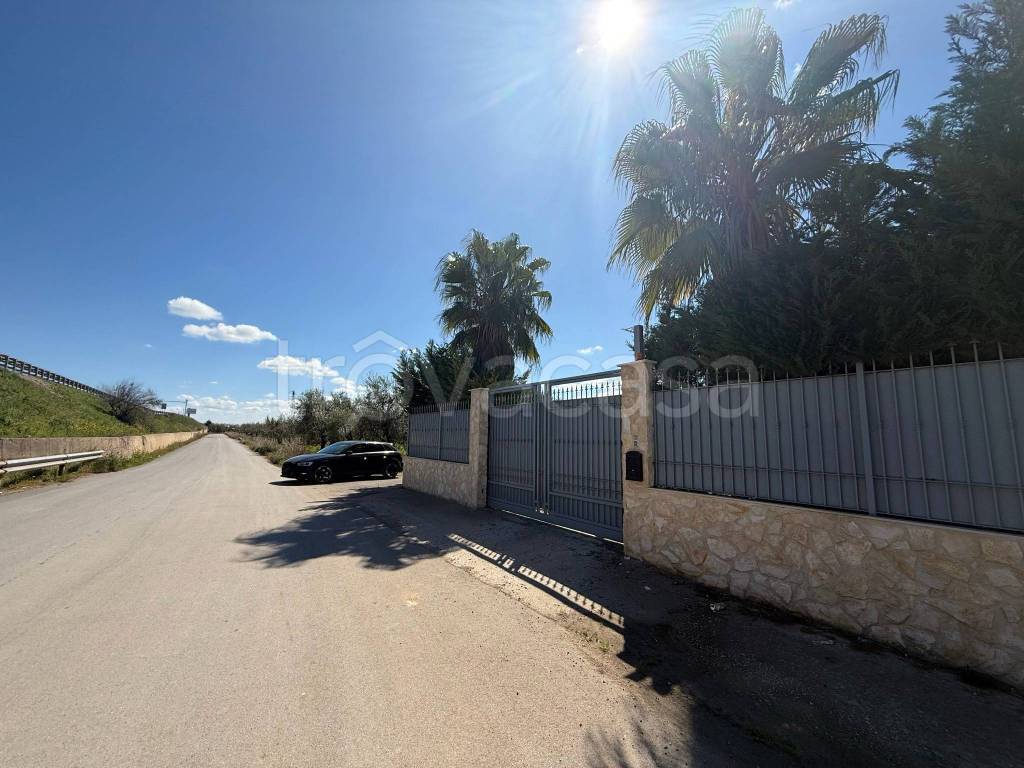 casa indipendente in vendita a Barletta in zona Borgovilla