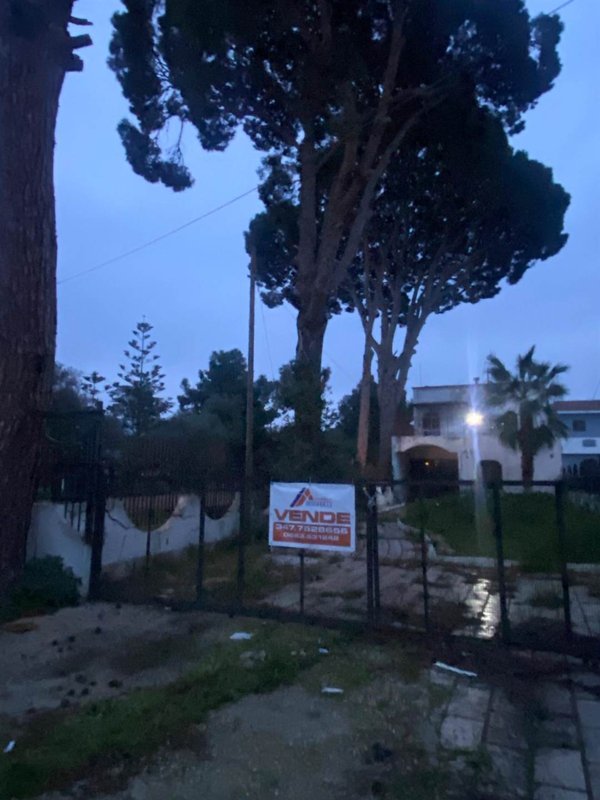 casa indipendente in vendita a Barletta in zona Borgovilla