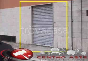 locale commerciale in vendita a Barletta