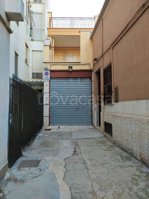 negozio in vendita a Barletta in zona Settefrati