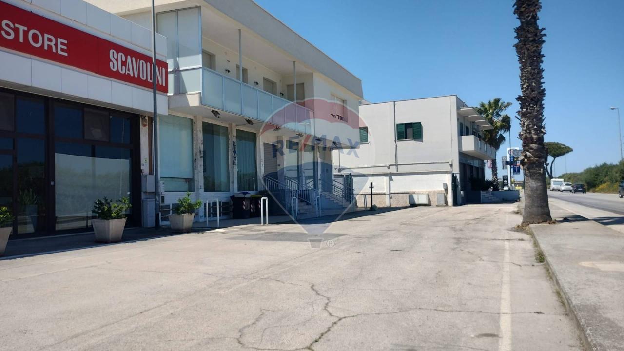 casa indipendente in vendita a Barletta in zona Montaltino