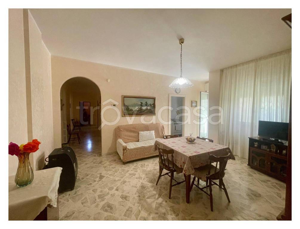 appartamento in vendita a Barletta in zona Borgovilla