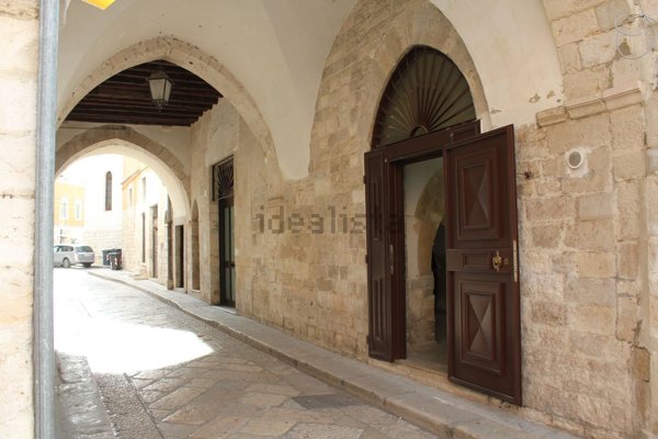 locale commerciale in vendita a Barletta
