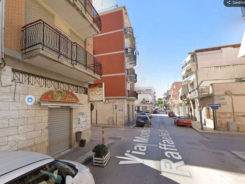 negozio in vendita a Barletta in zona Fiumara