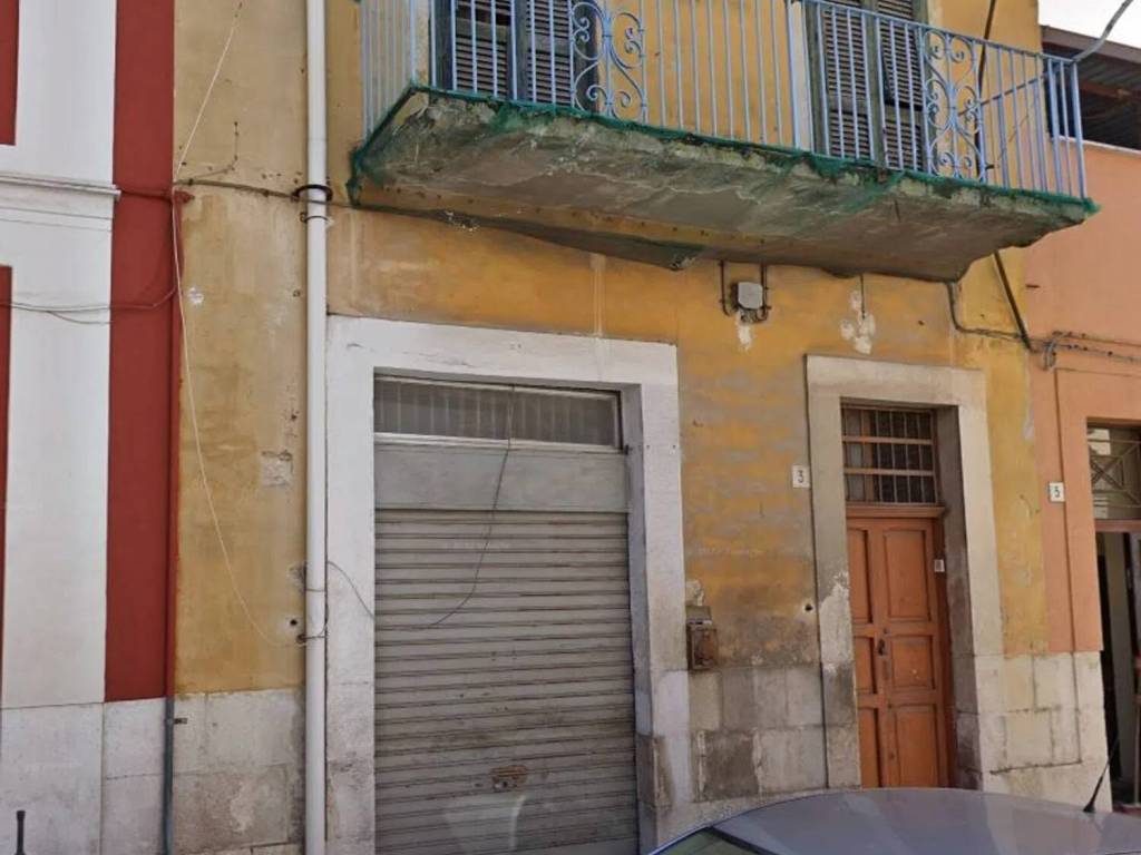 negozio in vendita a Barletta in zona Borgovilla