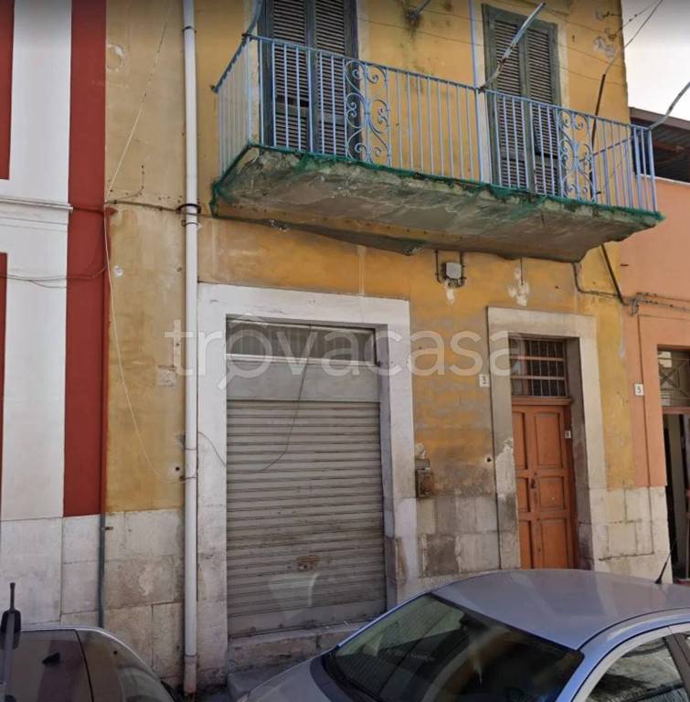 negozio in vendita a Barletta in zona Borgovilla