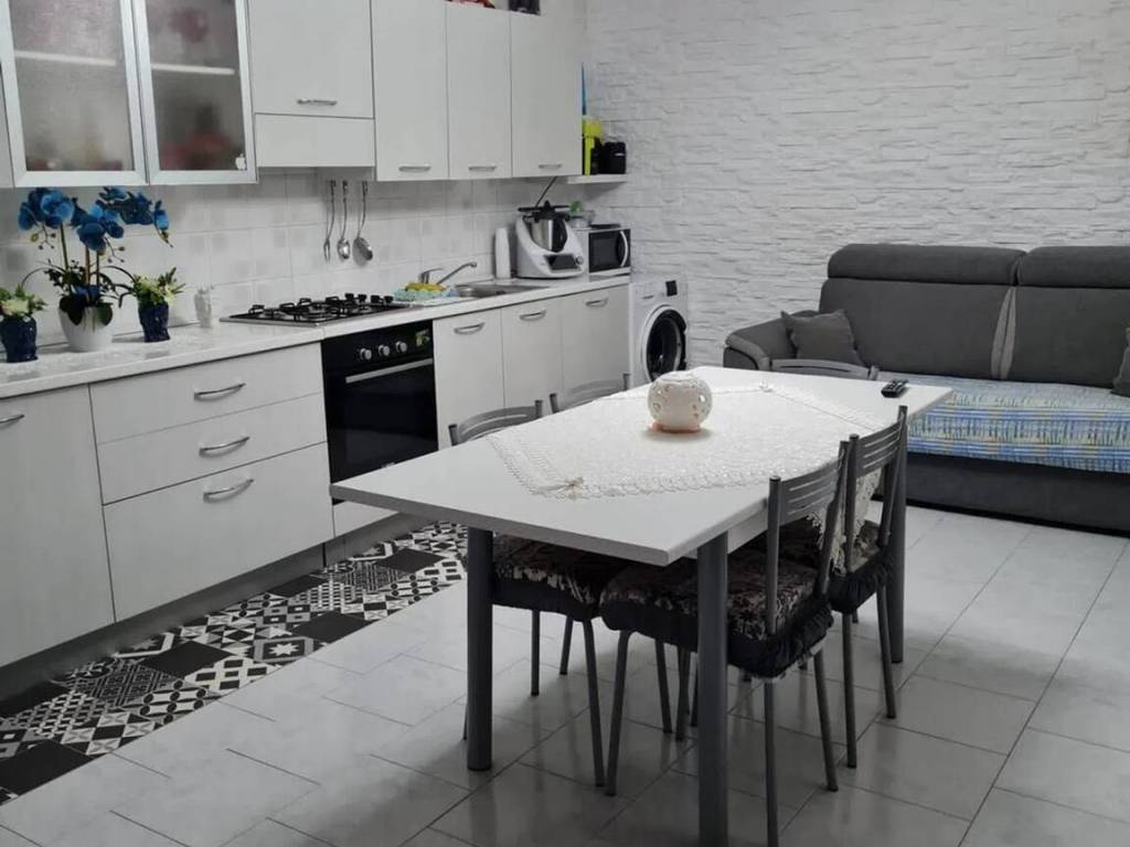 appartamento in vendita a Barletta in zona Patalini