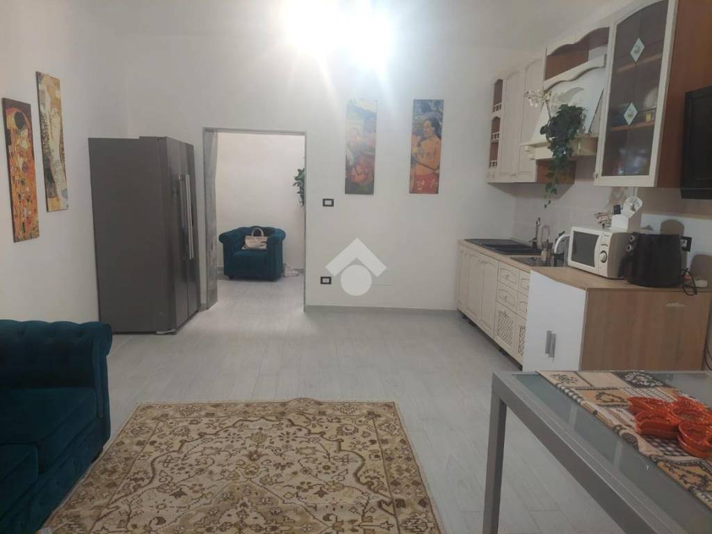 intera palazzina in vendita a Barletta in zona Patalini