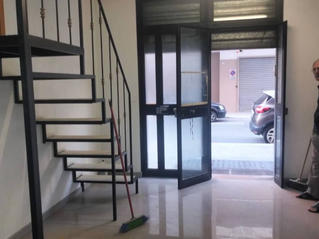 negozio in vendita a Barletta in zona Settefrati