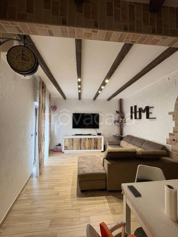 appartamento in vendita a Barletta in zona Settefrati