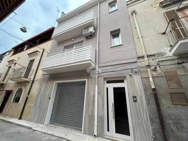intera palazzina in vendita a Barletta in zona Borgovilla