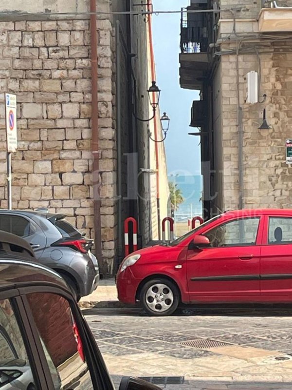 locale di sgombero in vendita a Barletta in zona Centro Città