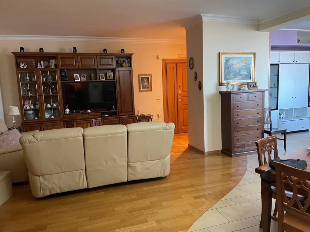 appartamento in vendita a Barletta in zona Settefrati