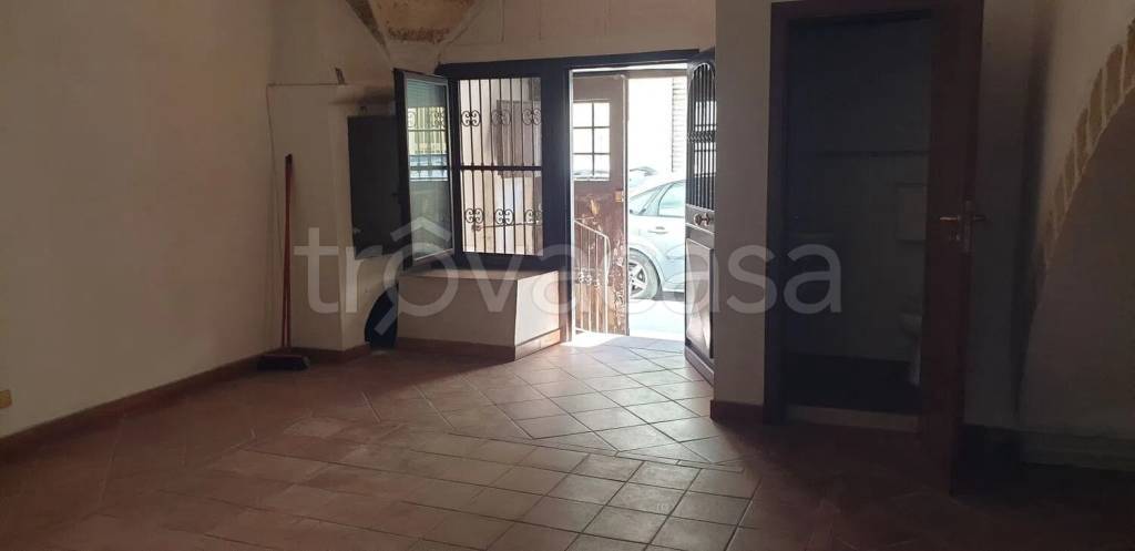 negozio in vendita a Barletta in zona Settefrati