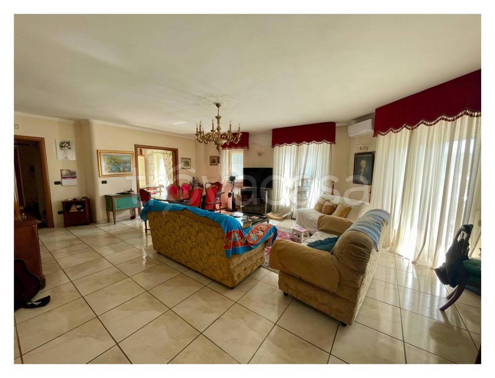 appartamento in vendita a Barletta in zona Settefrati