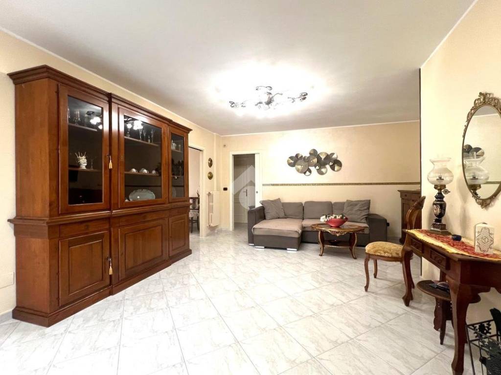 appartamento in vendita a Barletta in zona Borgovilla