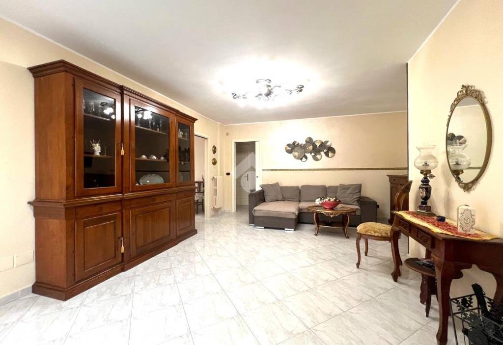 appartamento in vendita a Barletta in zona Borgovilla