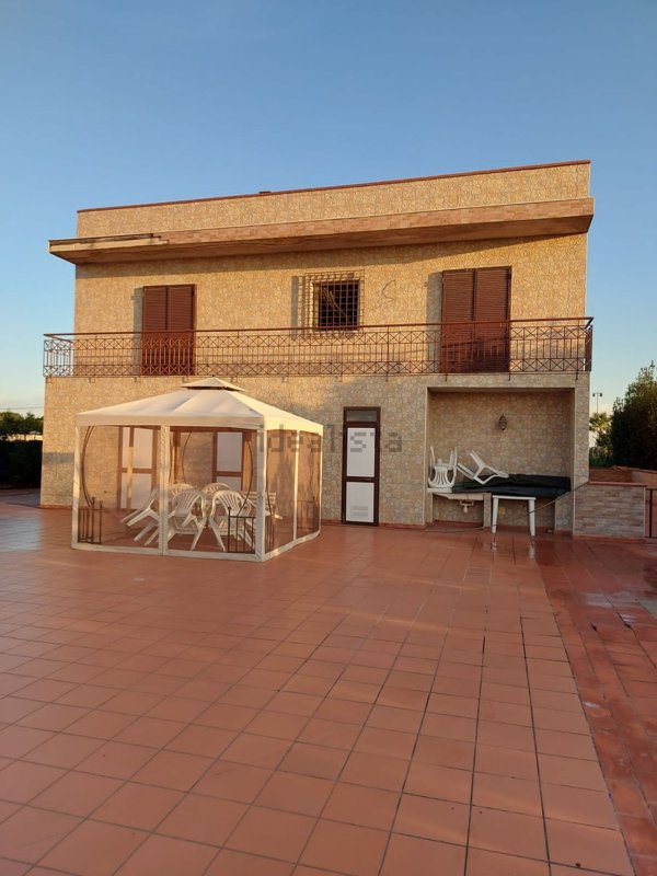 casa indipendente in vendita a Barletta