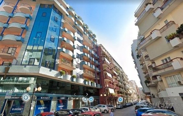 locale commerciale in vendita a Barletta