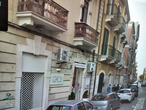 locale commerciale in vendita a Barletta