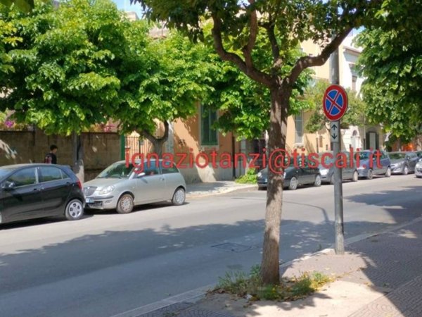 negozio in vendita a Barletta in zona Patalini