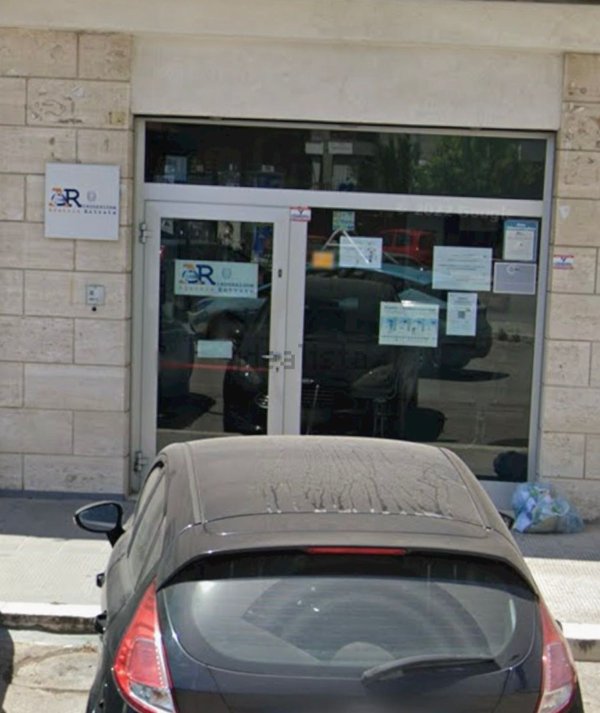 locale commerciale in vendita a Barletta