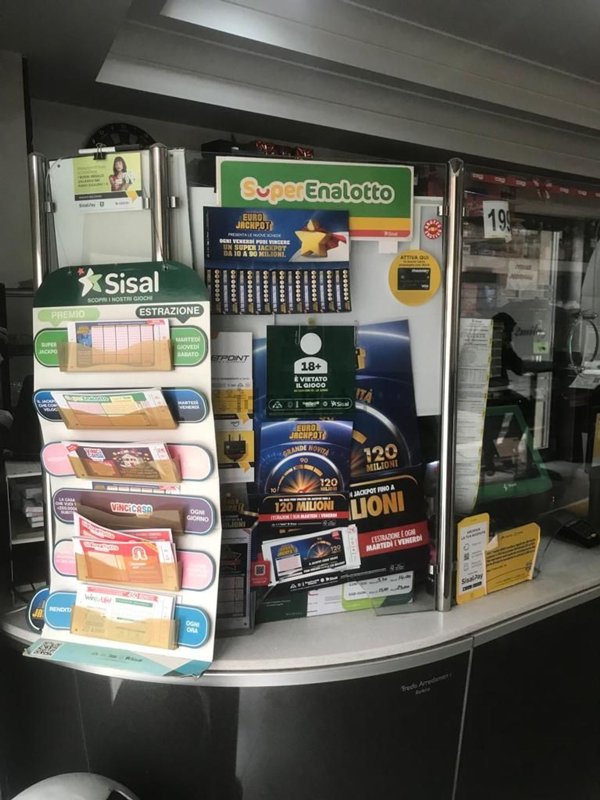 negozio in vendita a Barletta