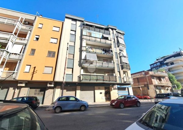 negozio in vendita a Barletta in zona Borgovilla