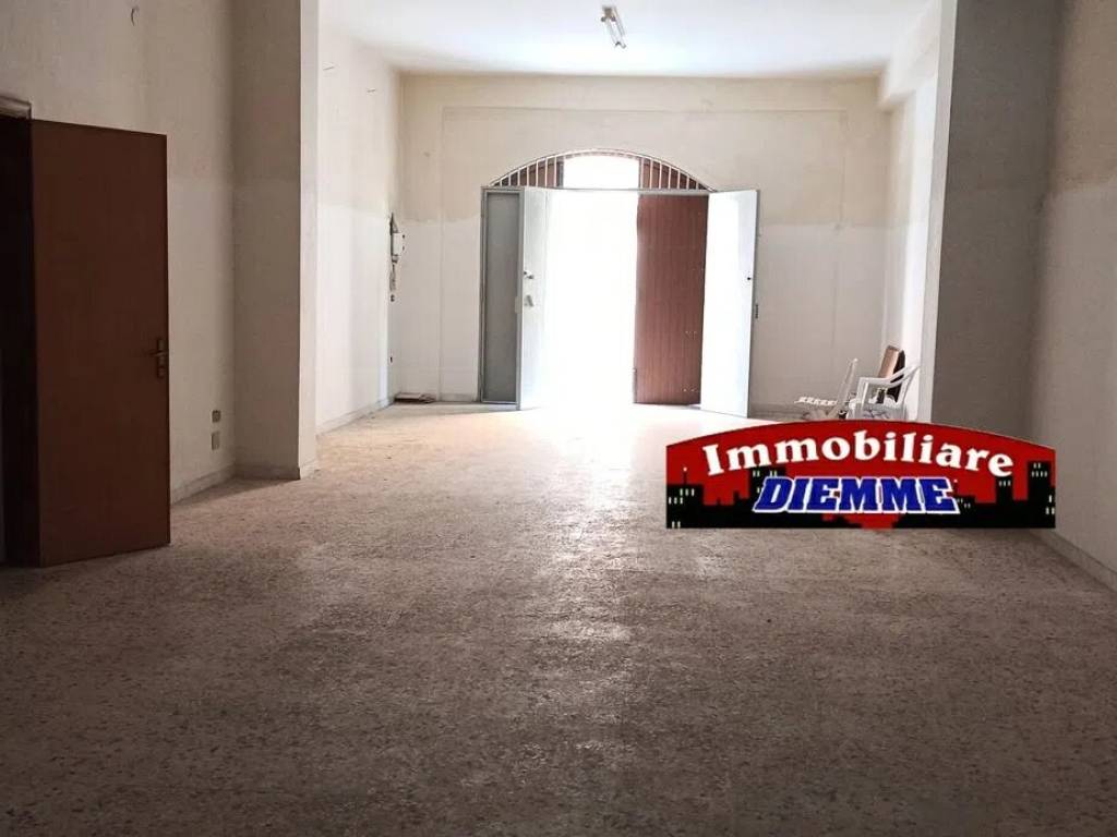 negozio in vendita a Barletta in zona Settefrati