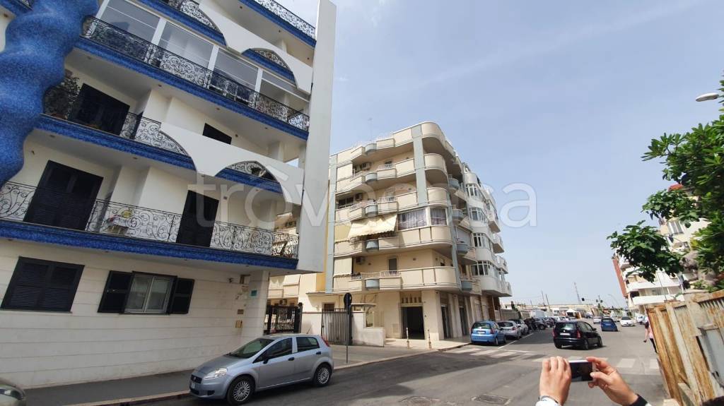 negozio in vendita a Barletta in zona Settefrati