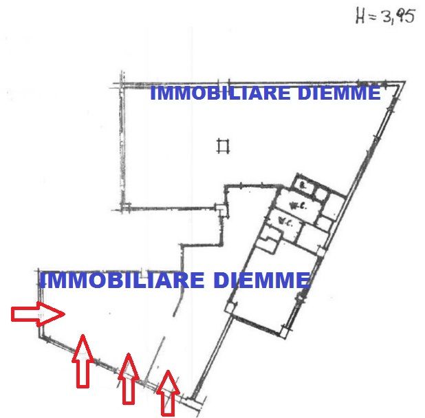 locale commerciale in vendita a Barletta