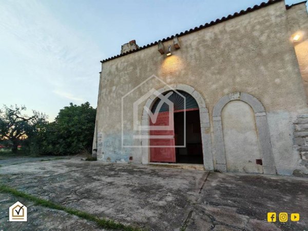 casa indipendente in vendita a Barletta in zona Montaltino