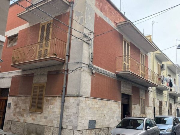 casa indipendente in vendita a Barletta in zona Borgovilla
