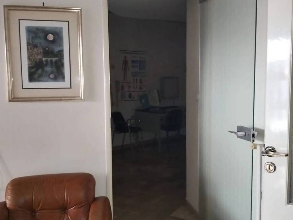 ufficio in vendita a Barletta in zona Centro Città