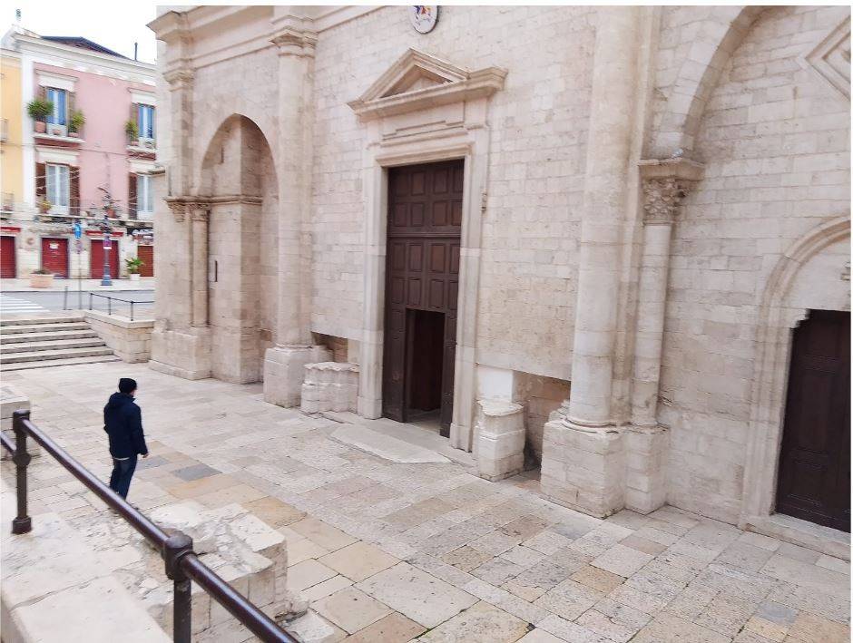 negozio in vendita a Barletta in zona Centro Città