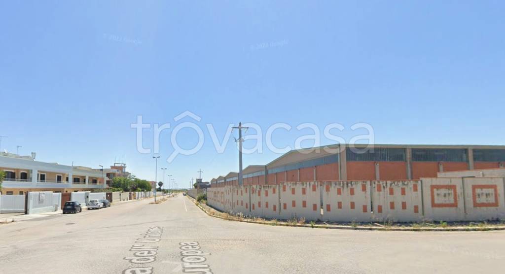 locale commerciale in vendita a Barletta in zona Centro Città