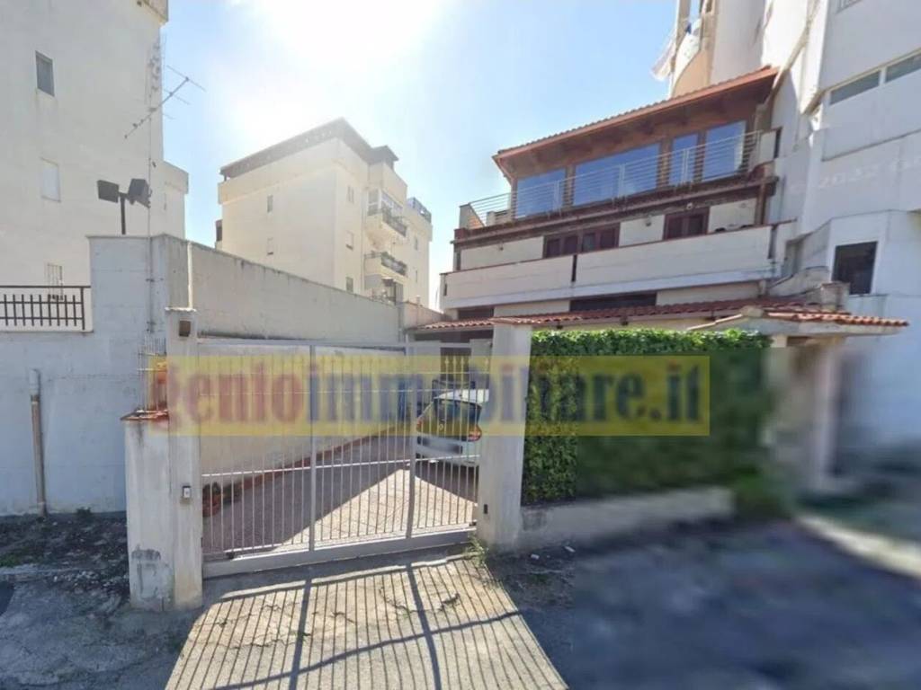 casa indipendente in vendita a Barletta